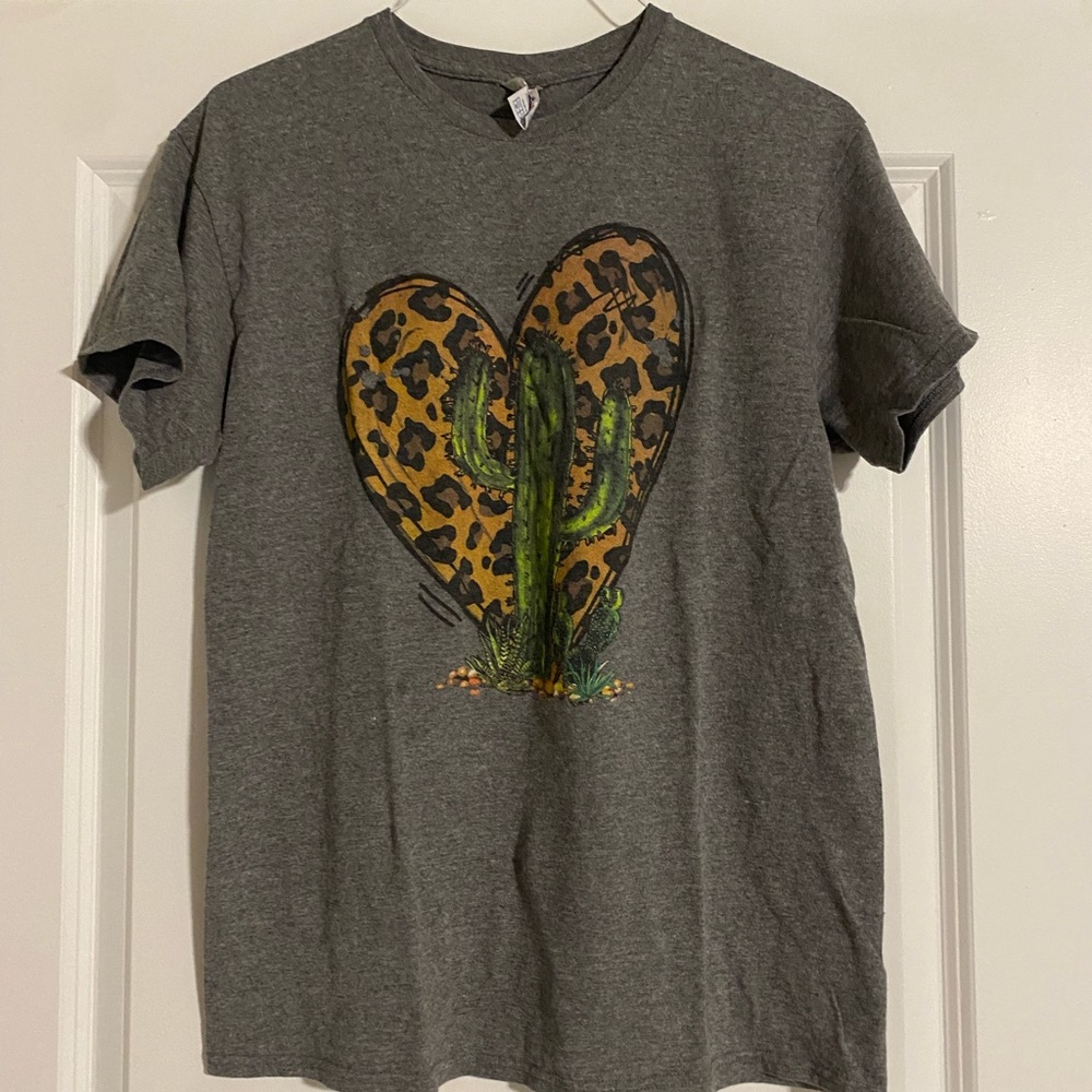 Graphic t shirt
